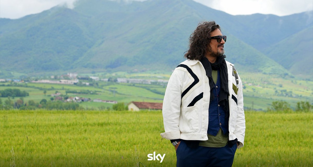Sky (@skyitalia) on Twitter photo La meravigliosa natura dell'Irpinia fa da palcoscenico alla sfida di oggi. Il cavallo di battaglia? La Maccaronara.
L'episodio finale di #Ale4Ristoranti stasera alle 21.15 su Sky Uno.
<a href="/BorgheseAle/">Alessandro Borghese</a> La meravigliosa natura dell'Irpinia fa da palcoscenico alla sfida di oggi. Il cavallo di battaglia? La Maccaronara.
L'episodio finale di #Ale4Ristoranti stasera alle 21.15 su Sky Uno.
<a href="/BorgheseAle/">Alessandro Borghese</a>