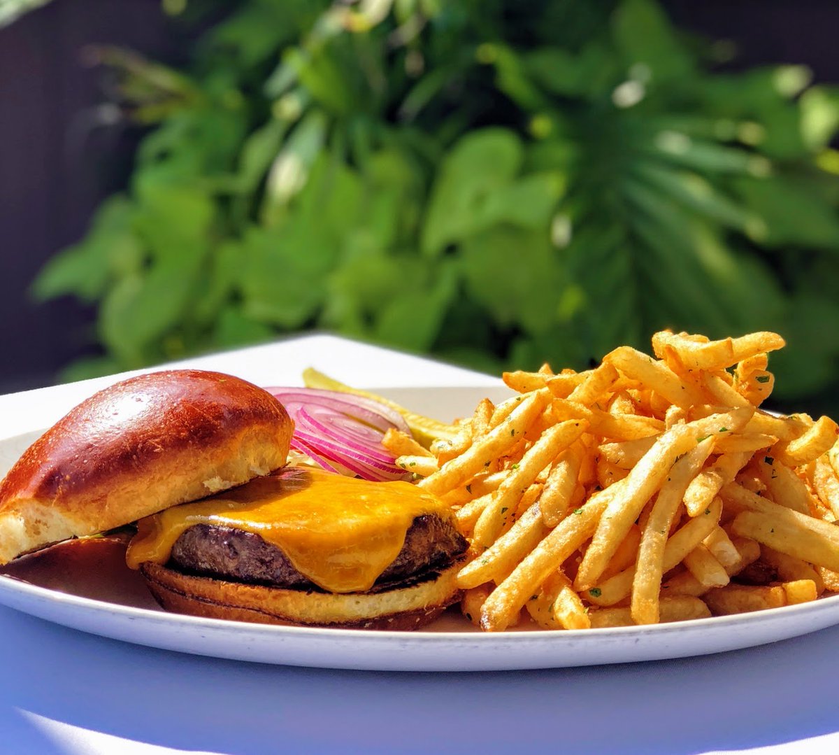 StefaniPrime's tweet photo. Got a craving? Satisfy it with #PrimeLunch, where the kickoff to the weekend is always sunny & bright. Every Friday, 11:30am-2:30pm. ๐ค 847.696.6755 | https://t.co/eTWJt4zmbu
#StefaniPrime https://t.co/TwzISPSPCH