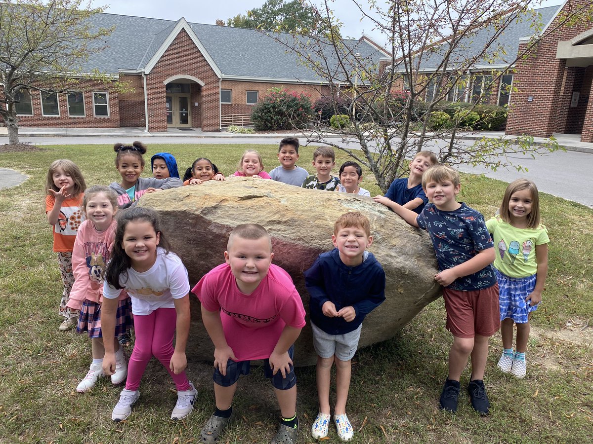 Our Spirit Rock arrived yesterday! Stay tuned for details to paint it!!
@BHicksk1 
@OneChatham 
<a href="/DrCarlaNeal/">Carla Neal</a> <a href="/NissaWells/">Nissa Bennett Wells</a>