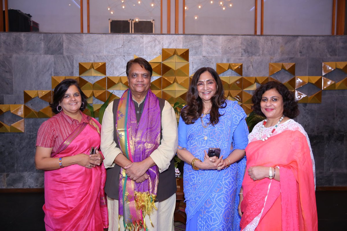 Another successful event of #kalam Prabha Khaitan Foundation with our guest speaker Shri Rajesh Kumar with Neelima Dalmia Adhar

#PrabhaKhaitanFoundation #LiteraryEvent #Kalam #Meerut #अपनीभाषाअपनेलोग #EhsaasWomen @drrajeshk