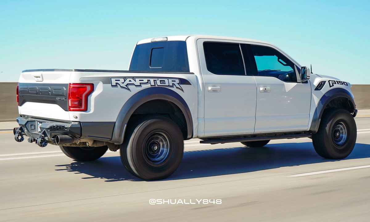 shuallly's tweet photo. #ford #raptor #roller https://t.co/4y3du0YIlq