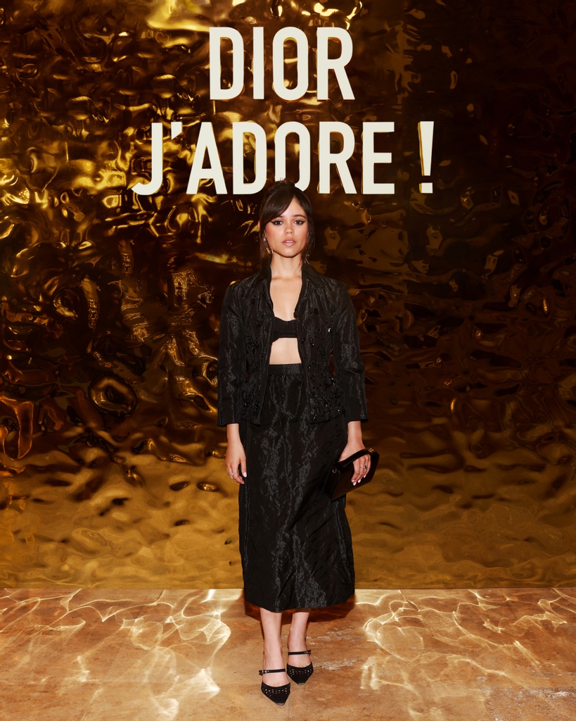 Dior tweet media