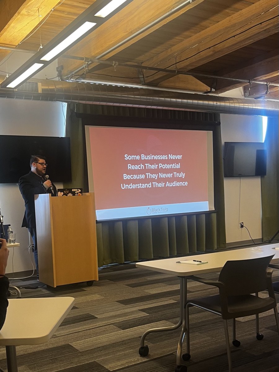 BlackTwigPR's tweet photo. Today, Black Twig participated in the annual MES event! As a sponsor and a speaker, Black Twig is proud to help businesses promote their e-commerce and online  presence. https://t.co/WTBWXYjkeT