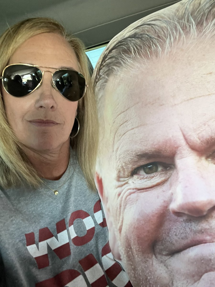 Hogs_4_Life_'s tweet image. The PittCrew headed to the Big D! I hope we see this mad Sam! #Pittcrew #WPS @JamiePi18217472