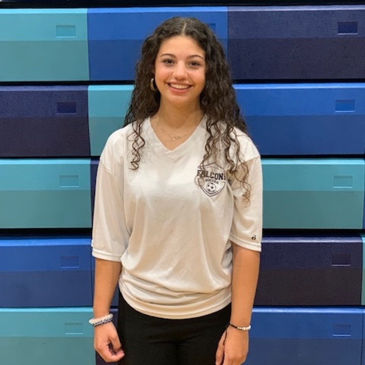 Meet our @FoxboroughRCS Student Athlete of the Week, Gabby Serena! ▶ bit.ly/46wKUaK #Enter2Learn #Exit2Lead #EdThatAddsUp #WeAreFRCS