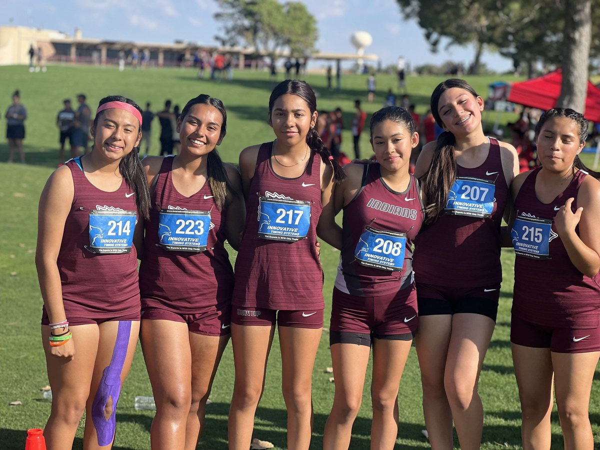 LadyIndiansXC's tweet photo. Your @YsletaHS XC making strides &amp; ❤️ memories 💪🏼🏃🏽‍♀️⭐️ @enevarez99 @Ysleta_W_Soccer @YsletaSports #BowUp #FearTheSpear #BringYourBest https://t.co/DX5denftdb