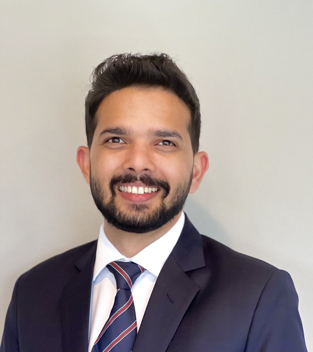 Hi #Medtwitter! My name is Gurjot Singh &amp; I am so excited to be applying #InternalMedicine for #Match2024. 

Passionate about healthcare equity, clinical research, and writing poems! ✍️ 

Looking forward to connecting with residents, faculty, and peers!