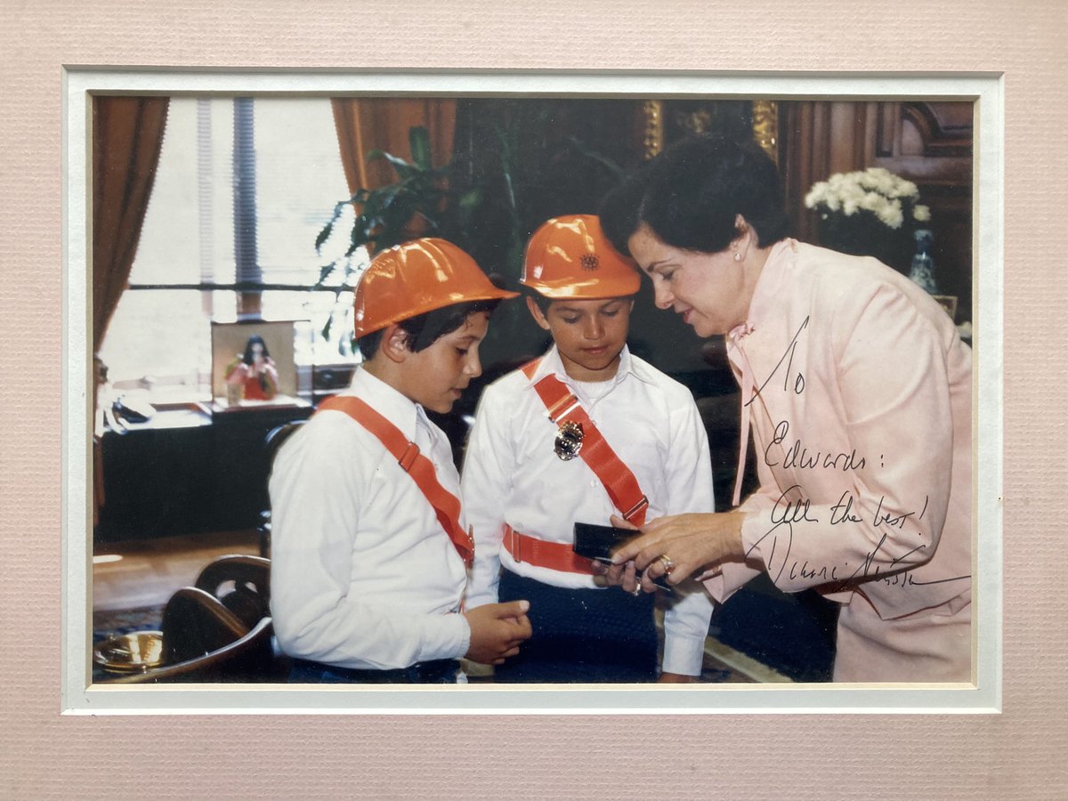 EDinOAK's tweet photo. I will always be grateful to @SenFeinstein for stepping in as SF’s mayor at a very difficult time in the city’s history. Senator, Thank you for your service and for taking time to meet with two latch key kids from the Mission who were just doing their part for their community. 🙏🏼 https://t.co/3KJQQJXnVu