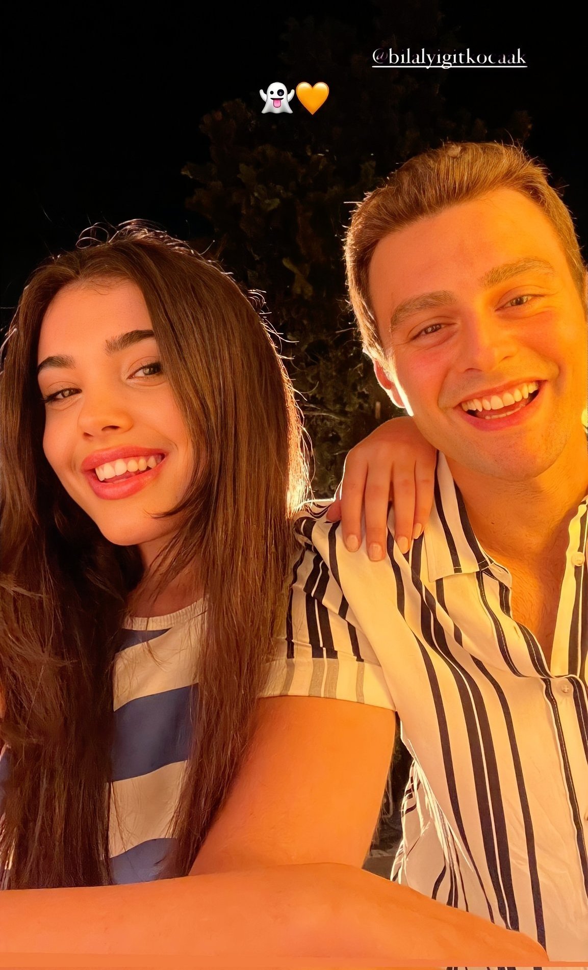 Erkak odamni sikayotgan video Yetuk ona porno kliplar