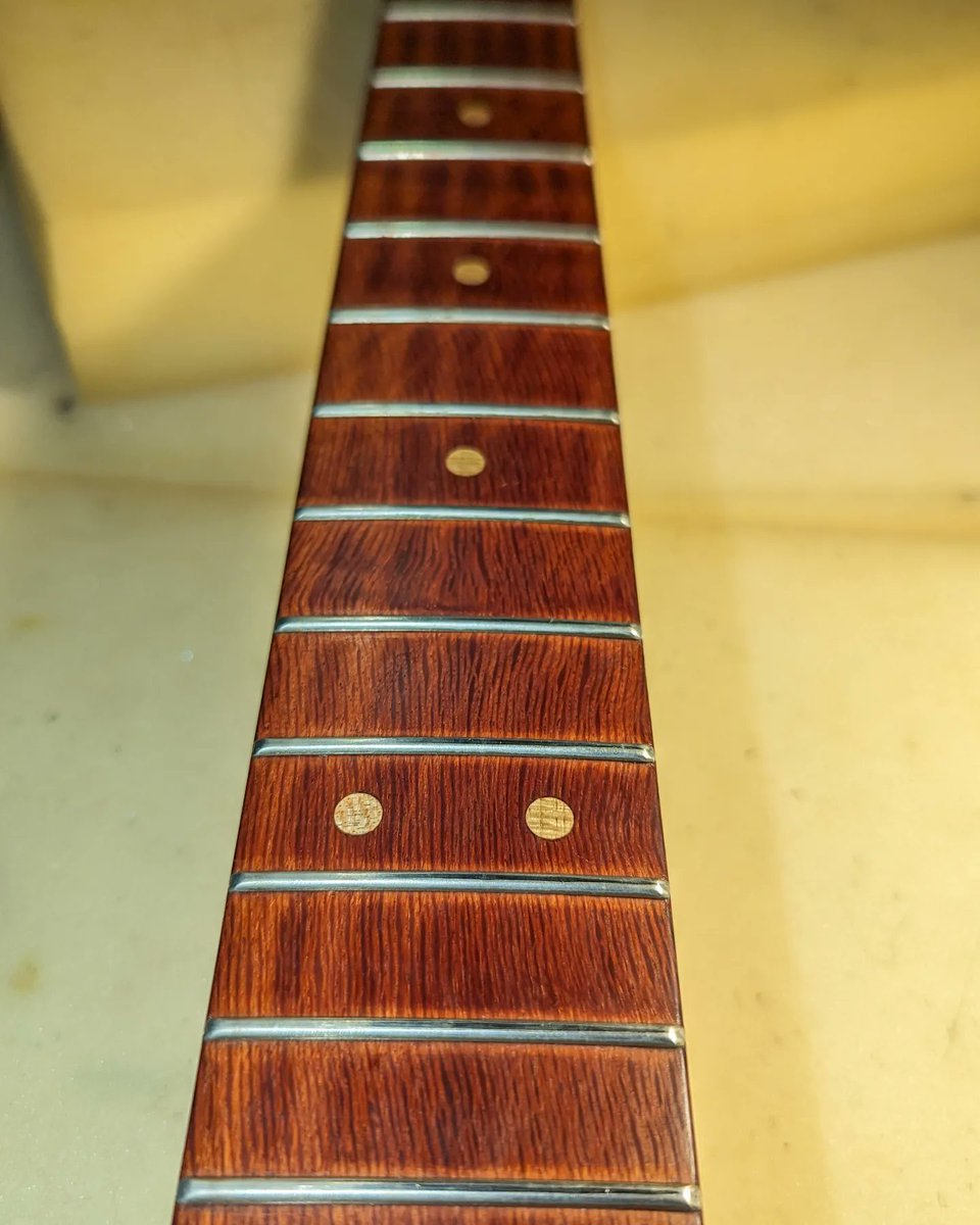 Early morning preps for the weekend tour with Jimmy Charles.

We hit Camp Hill PA at Flinchy's tonight and the bandstand in Bethany Beach DE tomorrow!

Follow Jimmy on Bandsintown for all the deets!

That's the sheoak fretboard of my Little Crow Guitars Corvinho (Dallas).