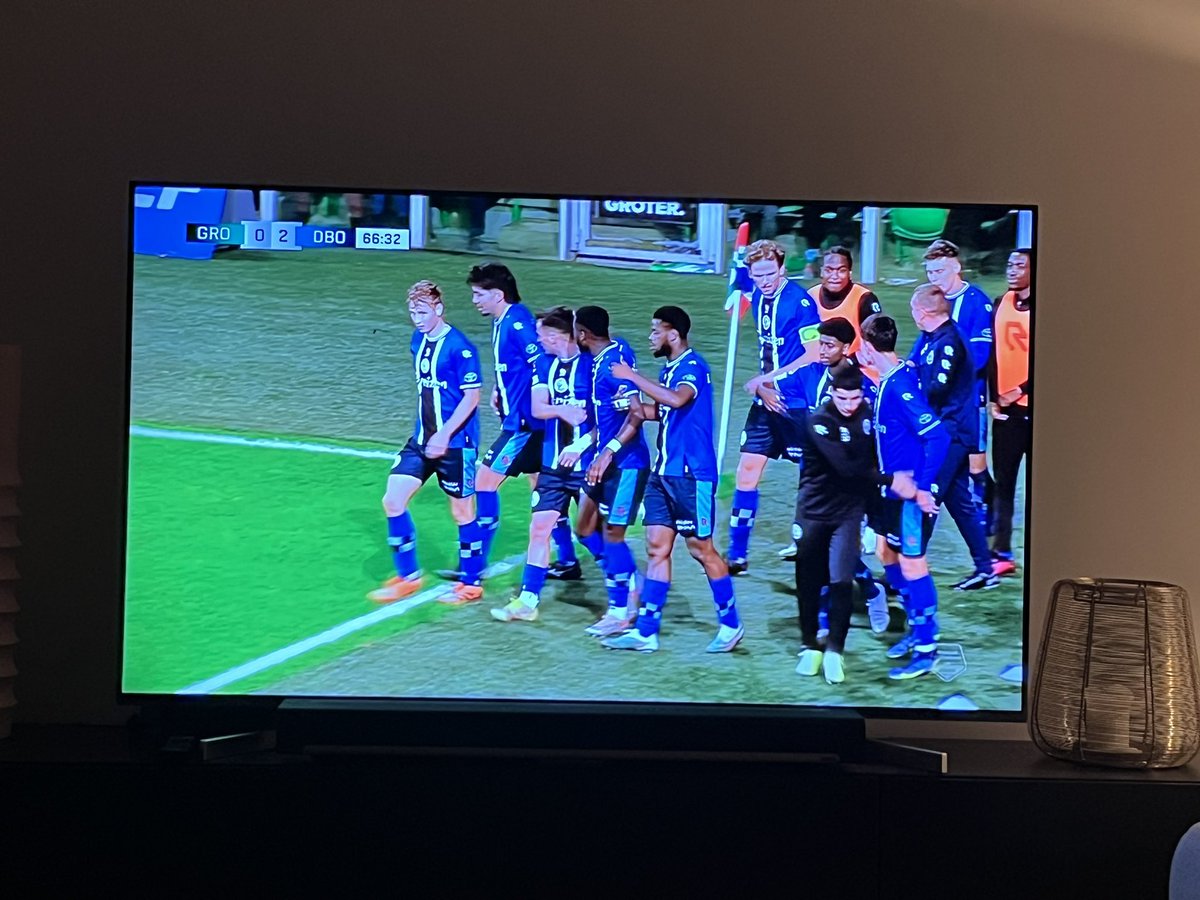 Wat een wanvertoning, wederom. Resultaat van jarenlang mismanagement, wanneer ziet RvC in dat directie olv Gudde de club om zeep helpt? Onverantwoord beleid,  totaal niet in clubbelang. #grodbo