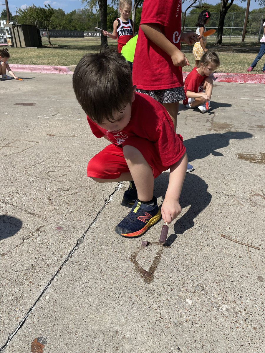 Danielle Denard tweet media