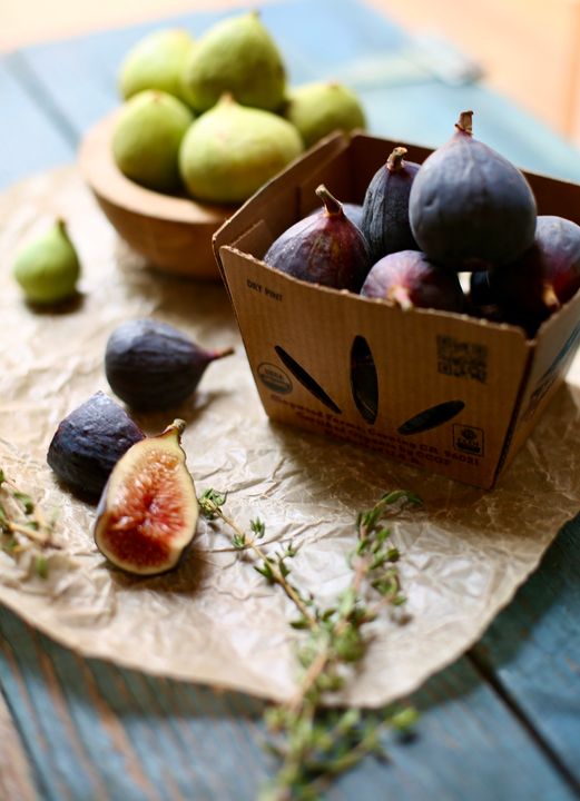 StudioDeliciou1's tweet photo. I've got three easy ways to enjoy fresh figs right here:  https://t.co/LVxnFduEyZ https://t.co/v30xKaDj7l