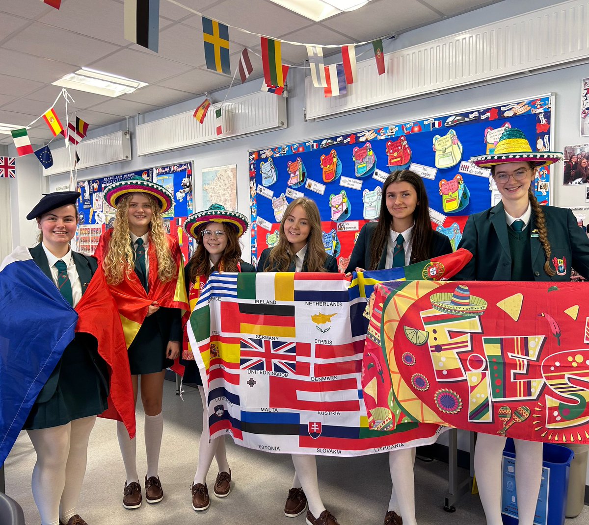 Bonjour et Hola to our fab Mod Langs Ambassadors for 2023-24! 👏🏼🇫🇷🇪🇸 <a href="/BanAcademyNews/">Banbridge Academy</a>