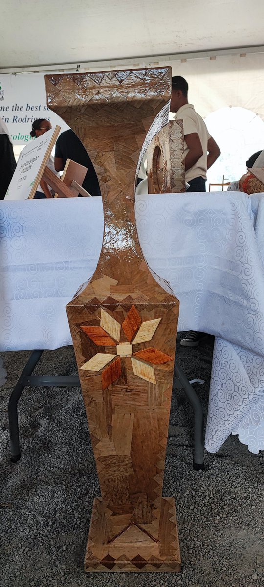 DavidCASIMIR5's tweet photo. First #Ecolozil fair in Rodrigues about the circular economy has showcased the immense talents of Rodriguans in adapting to new climate exigencies.#ReduceRecycleReuse https://t.co/9DKUL5efrv