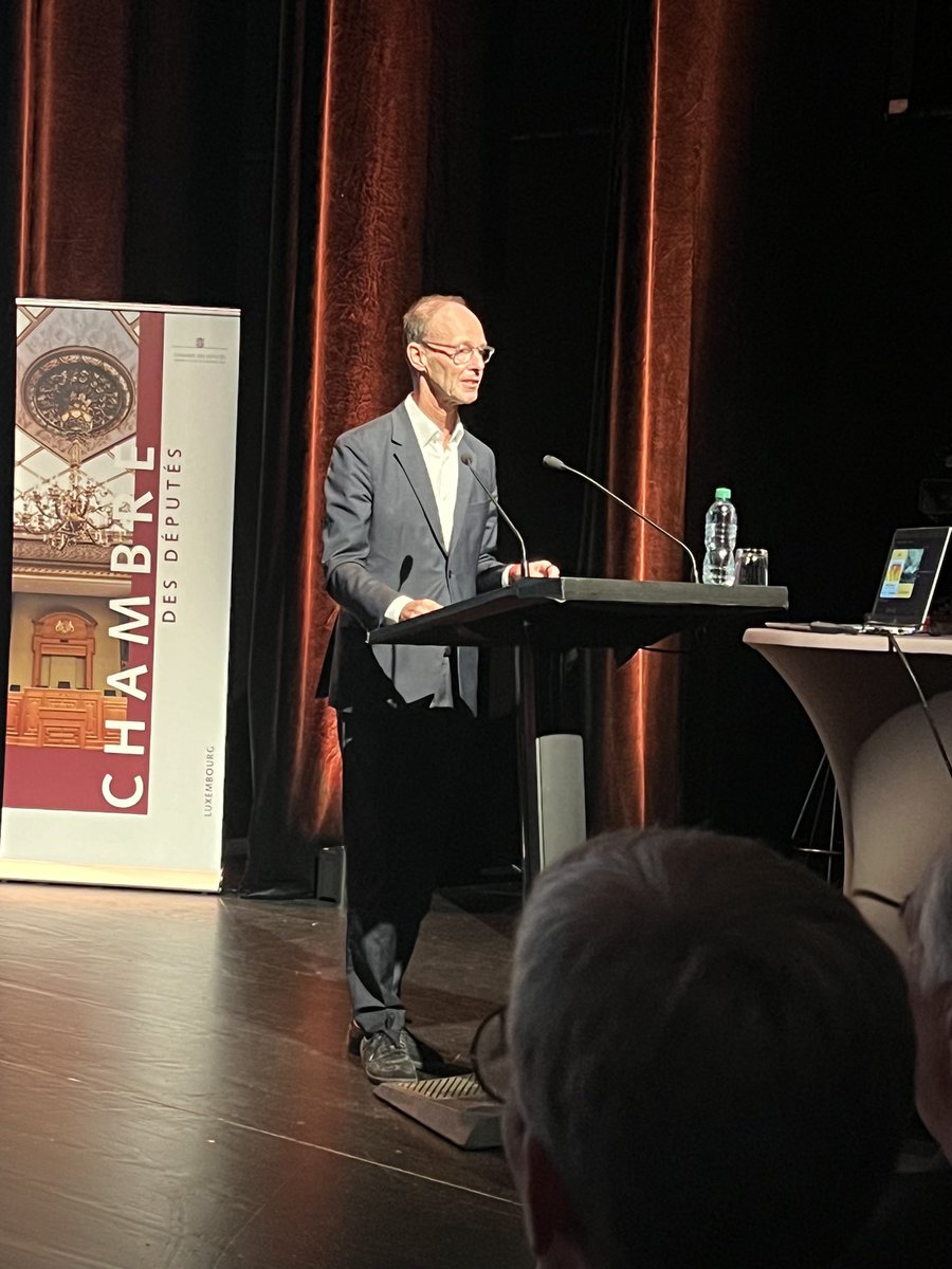 Christopher Clark is one of the most distinguished historians of our time and one of our most successful authors. His new book and his appearance on the Blue Sofa in Luxembourg are dedicated to the year 1848, which were of formative significance for the whole of Europe