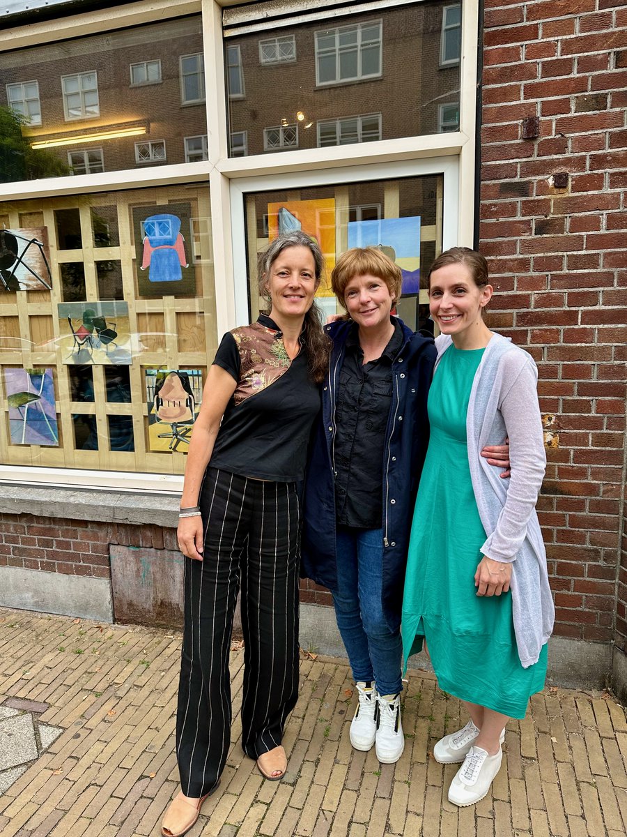 Rozalie Hirs tweet media