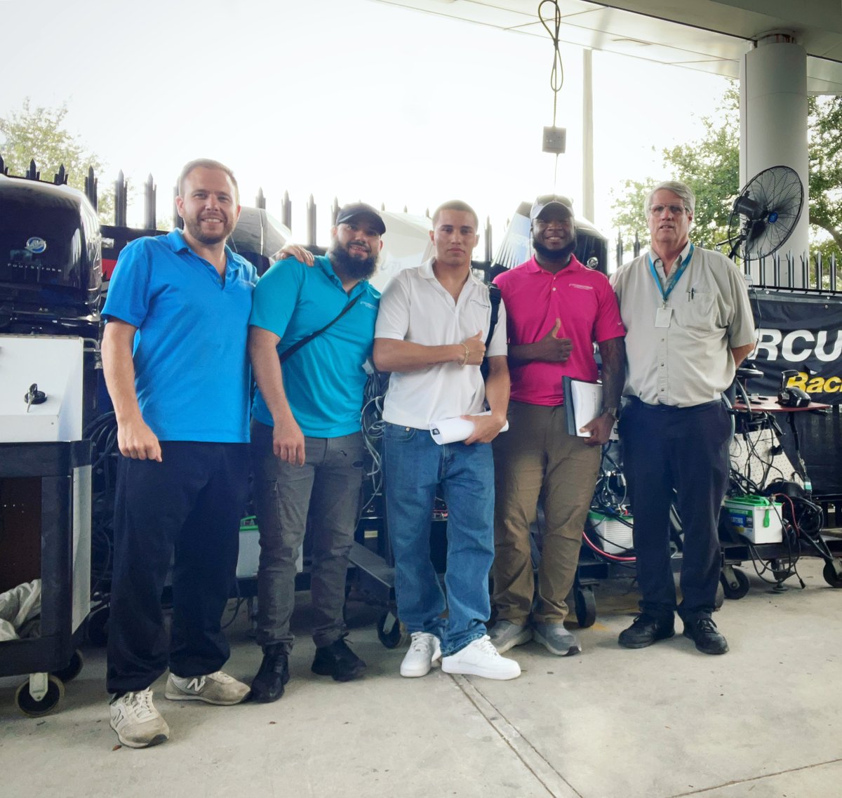 mniworld's tweet photo. MNI technicians continuing their training for MerCruiser Engines - We make sure our service team is equipped with the latest certifications and trained on industrywide standards https://t.co/y3rNdnIrIE
