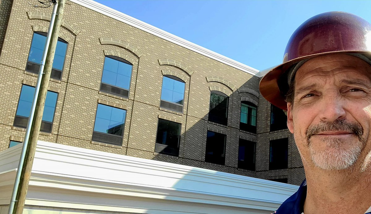 2bDesignStudio's tweet image. Obligatory construction site selfies from THREE different projects visited this week:

#ExtendedStayAmerica in Pensacola, FL
#Fairfield Inn &amp;amp; Suites in Decatur, AL
#HomewoodSuites in Madison, AL

#HospitalityDesign #Architect