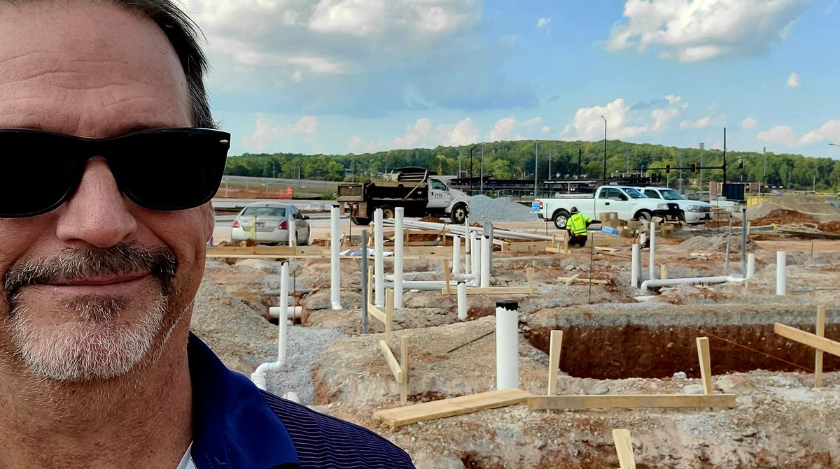2bDesignStudio's tweet image. Obligatory construction site selfies from THREE different projects visited this week:

#ExtendedStayAmerica in Pensacola, FL
#Fairfield Inn &amp;amp; Suites in Decatur, AL
#HomewoodSuites in Madison, AL

#HospitalityDesign #Architect