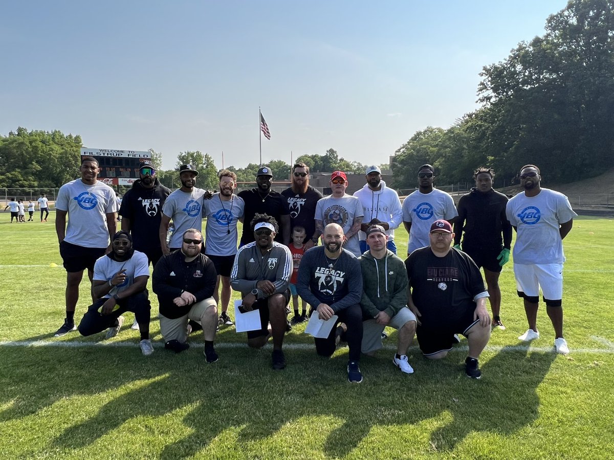 Another successful summer of Cleats4Kids! Shoutout to all of our amazing partners and sponsors for allowing LEAD to provide this amazing experience for over 1,500 kids across Michigan!

<a href="/LegacyMI_FBall/">Legacy Football Organization</a> <a href="/LegacyLouAdams/">Louis Adams</a> @RocketMortgage <a href="/JoiqueBell/">Joique Bell</a> 

#LEAD #cleats4kids