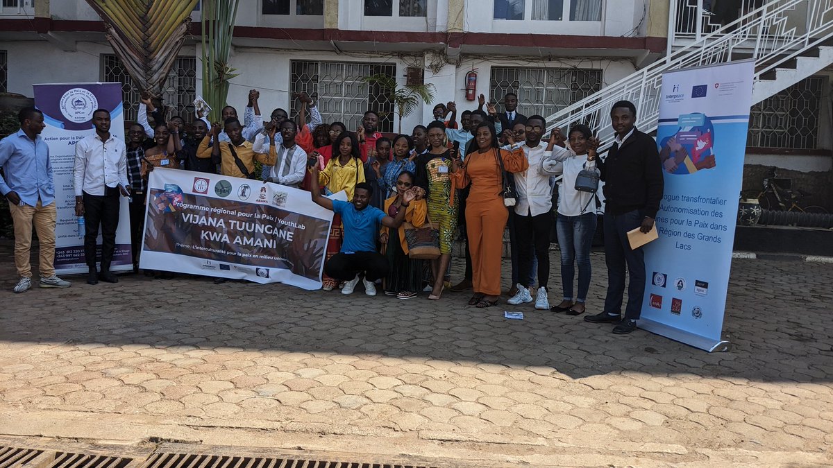 EuniceNoad's tweet photo. Lancement de l'initiative VIJANA TUUNGANE KWA AMANI. Elle prône l'interculturalité entre les mutualités en milieu universitaire. Il a été question de restituer les données issues du sondage et de cibler des points focaux dans chaque université pour vulgariser la cohésion sociale. https://t.co/EW2odcEoqE