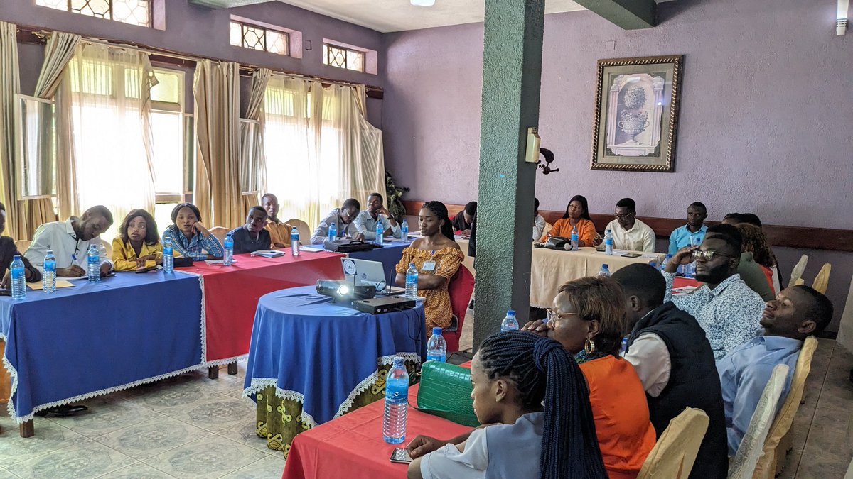 EuniceNoad's tweet photo. Lancement de l'initiative VIJANA TUUNGANE KWA AMANI. Elle prône l'interculturalité entre les mutualités en milieu universitaire. Il a été question de restituer les données issues du sondage et de cibler des points focaux dans chaque université pour vulgariser la cohésion sociale. https://t.co/EW2odcEoqE