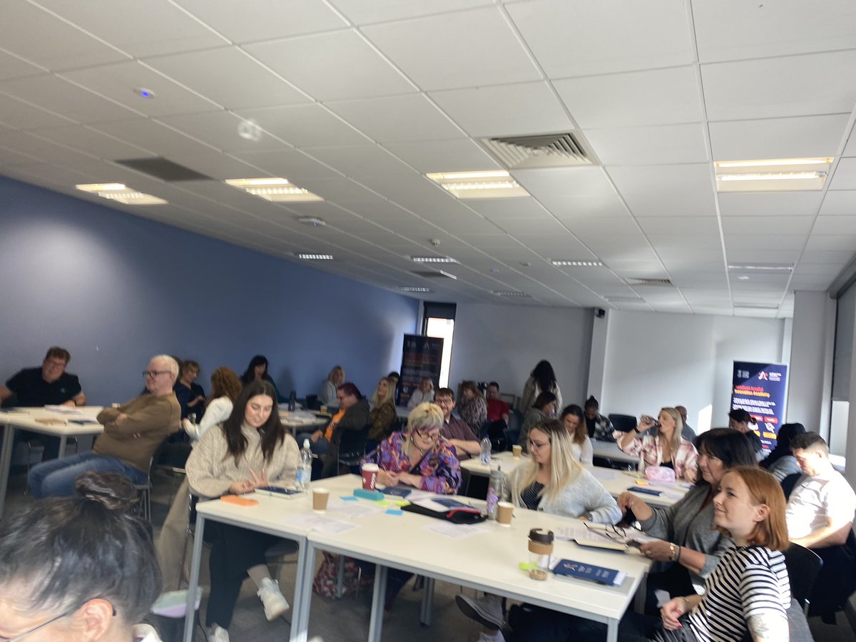 iLab_Swansea's tweet image. Fantastic first day of induction for the 3rd cohort of MSc Advanced Health &amp;amp; Care Management &amp;amp; MBA students. Looking forward to seeing you tomorrow- what an amazing cohort- we hope you enjoyed as much as we did - thank you!  @SoMSwansea  #InnovationILA