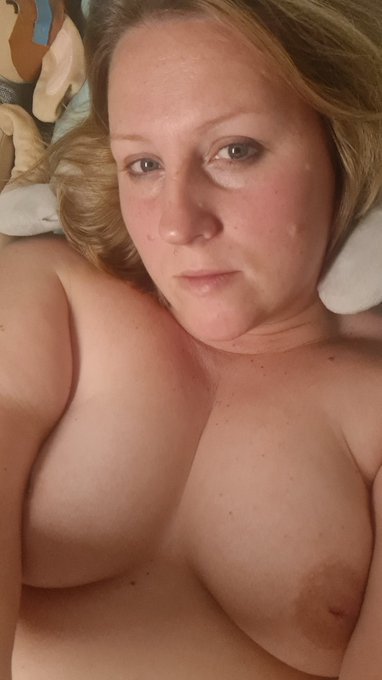 Good morning💋 https://t.co/IopHYhSxQz