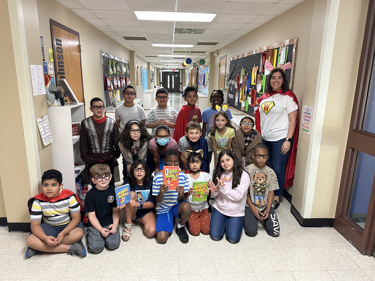 Amanda Simmons🦒☀️ tweet media