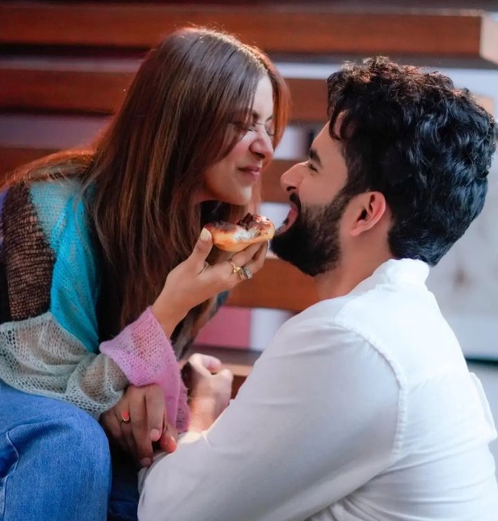 matrixdesign_'s tweet image. Like if you&apos;re Still Supporting #Abhiya