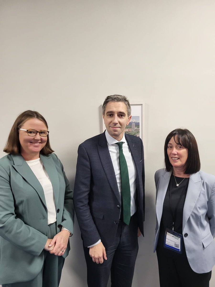 Instgc's tweet photo. IGC Vice President Catríona Rodgers and Dublin South/Wicklow NE rep Aideen Lyster met with Minister Simon Harris Thursday 28th September. Very productive meeting discussing FET, Guidance Allocation and  pathways for all. #Lifelongguidance #FET @SimonHarrisTD @CatrionaRodgers https://t.co/6Zl9ZLKW0k