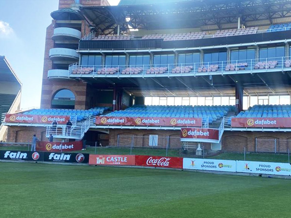 First glimpse of the new look #Dafabet St George's Park Cricket Stadium 🏟

@Dafabet sponsorship branding up and ready to go for the upcoming #CSAOneDayCup clash between #DafabetWarriors and #HollywoodBetsDolphins tomorrow. 

🏏 Start: 13h00

#WeAreSport #Partnership #Betting