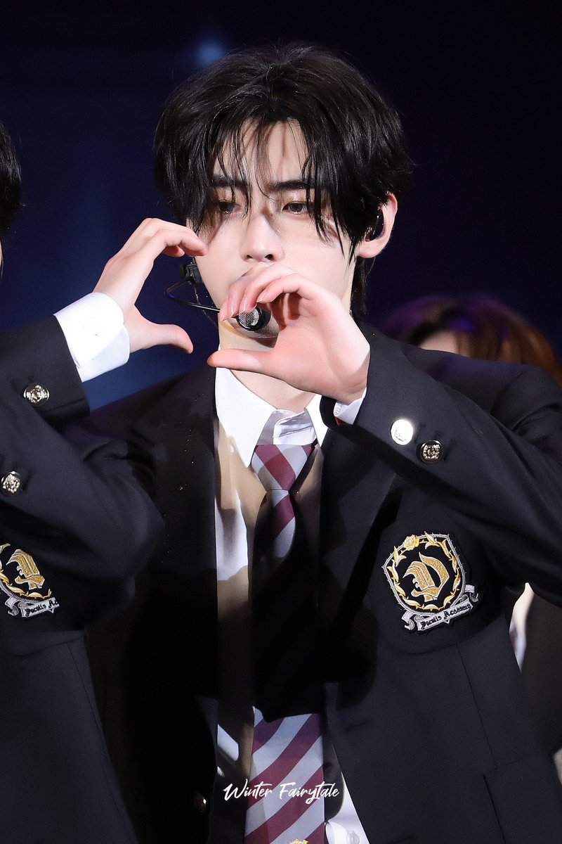 Winter_F1208's tweet photo. 230928 롯데월드 

🖤

#솔론 #SOLON 

#성훈 #엔하이픈 #SUNGHOON #ENHYPEN @ENHYPEN @ENHYPEN_members https://t.co/jAyxNgAOQY