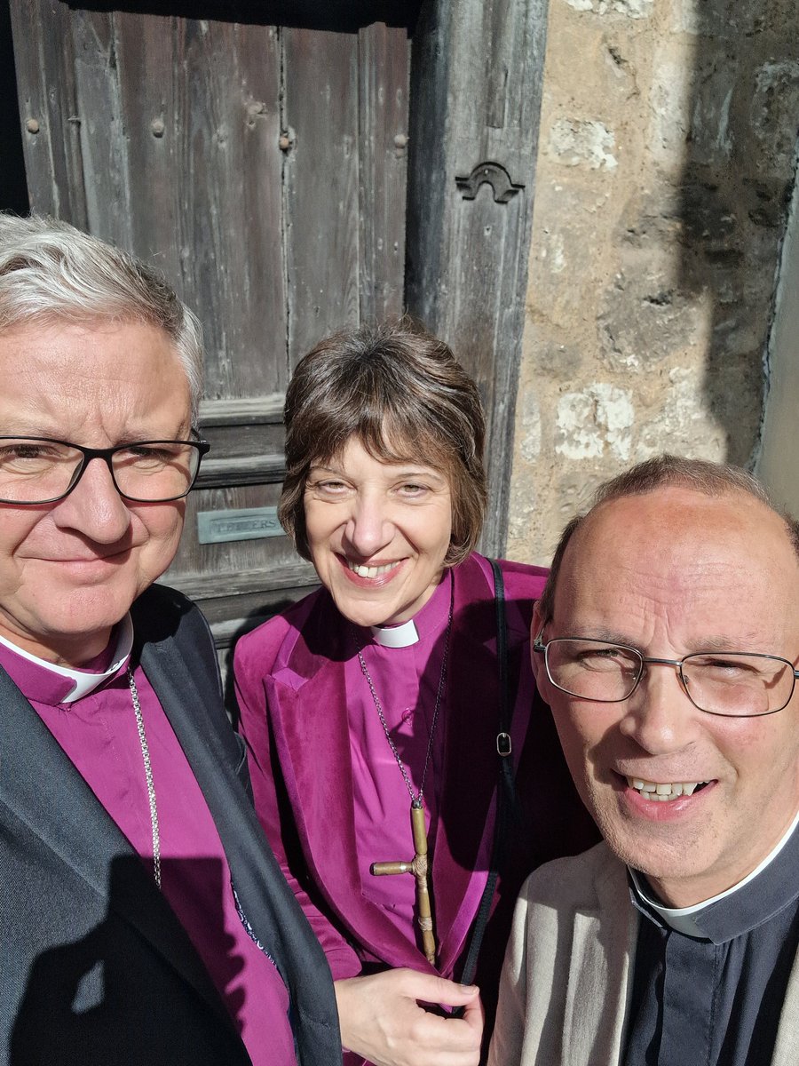 bishopsarum's tweet image. Ahh, dream team @GlosCathedral @GlosDioc