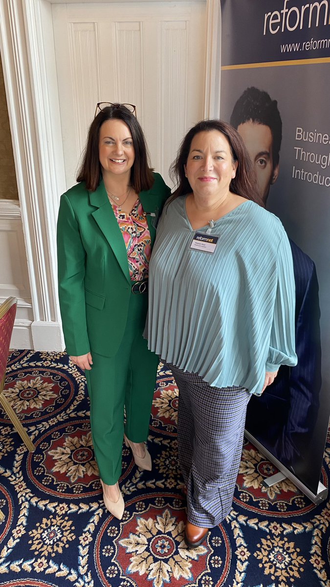 AideenDuggan's tweet photo. ⭐️ ReformNet luncheon ⭐️
Such a fantastic afternoon at the @ulsterreform today. There was a great buzz in the room. Great to spend the afternoon catching up with the other members.
#networking #NIleaders #ReformClub #Belfast https://t.co/IP4Sq5DxnF