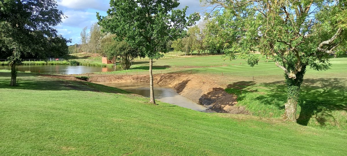 Ashley Hammond tweet media