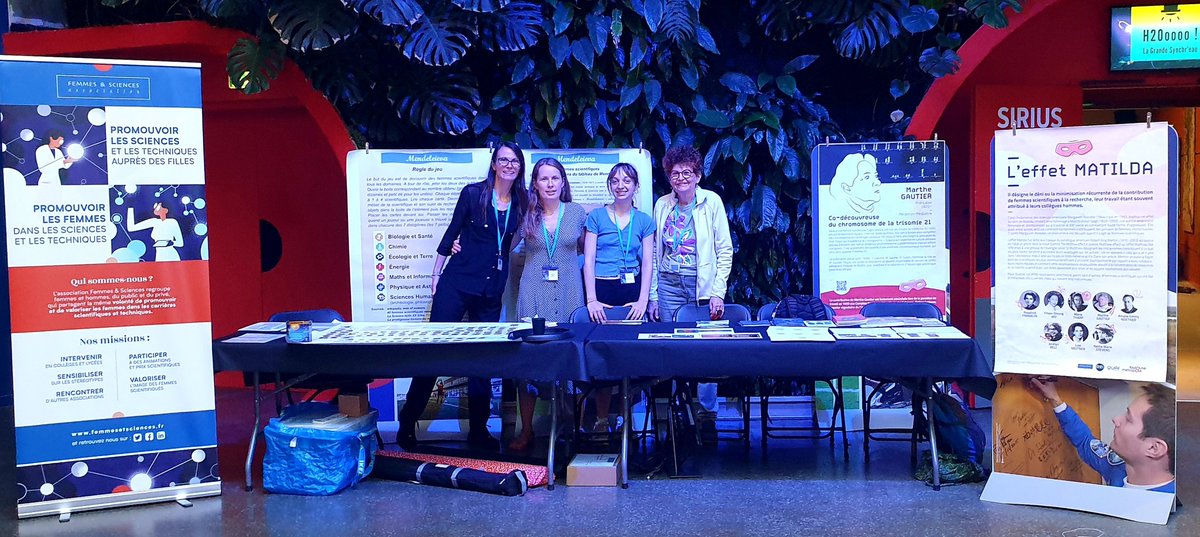 @FemmesSciences à la cité de l'espace à Toulouse pour #NuitChercheurs et venez