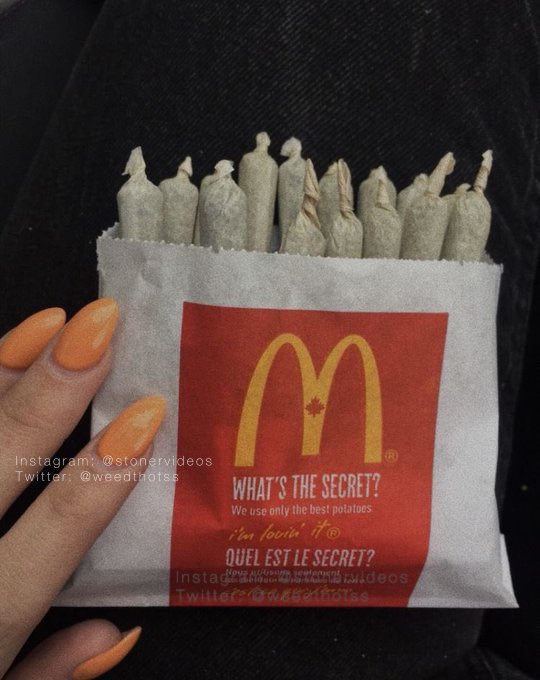 Joseph Urban tweet media