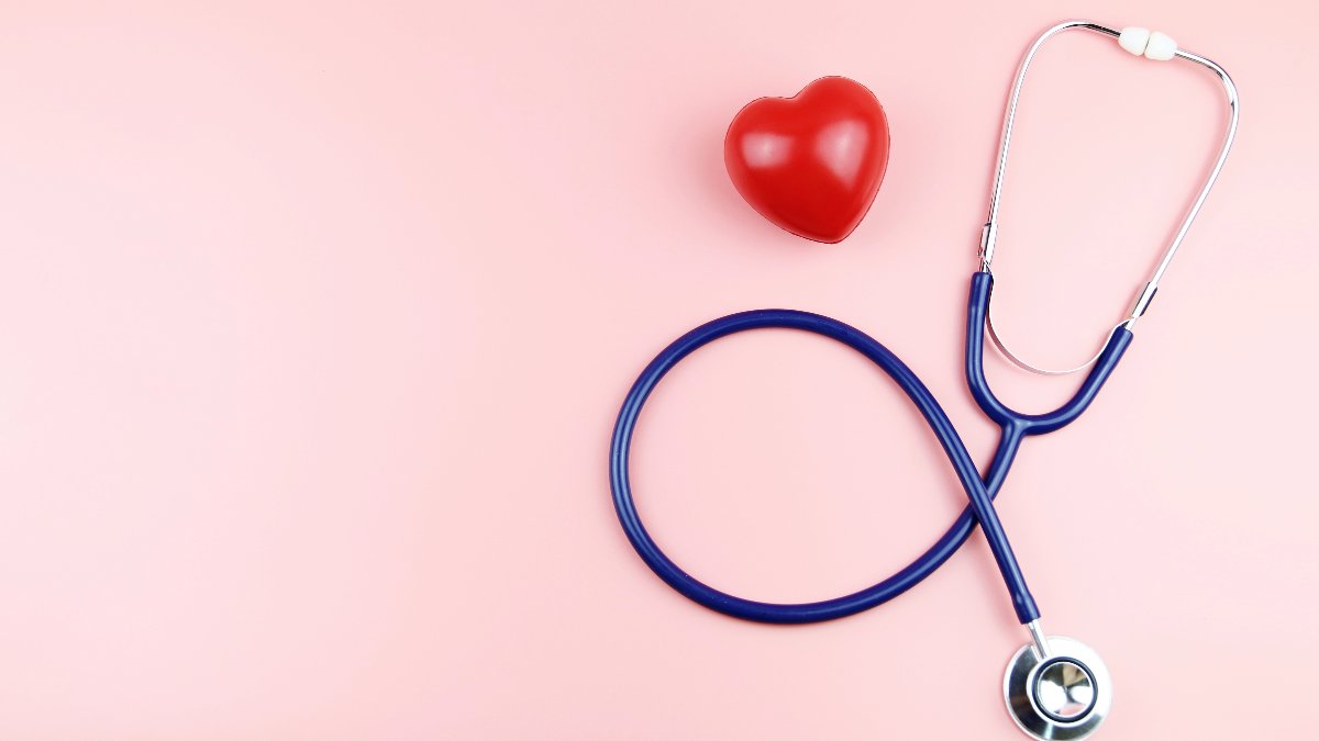 A good night's sleep isn't just for feeling refreshed—it's essential for a healthy heart! Adequate sleep helps regulate blood pressure, reduce stress, and maintain a strong cardiovascular system. Prioritize sleep for a happier, healthier heart! #WorldHeartDay ❤️