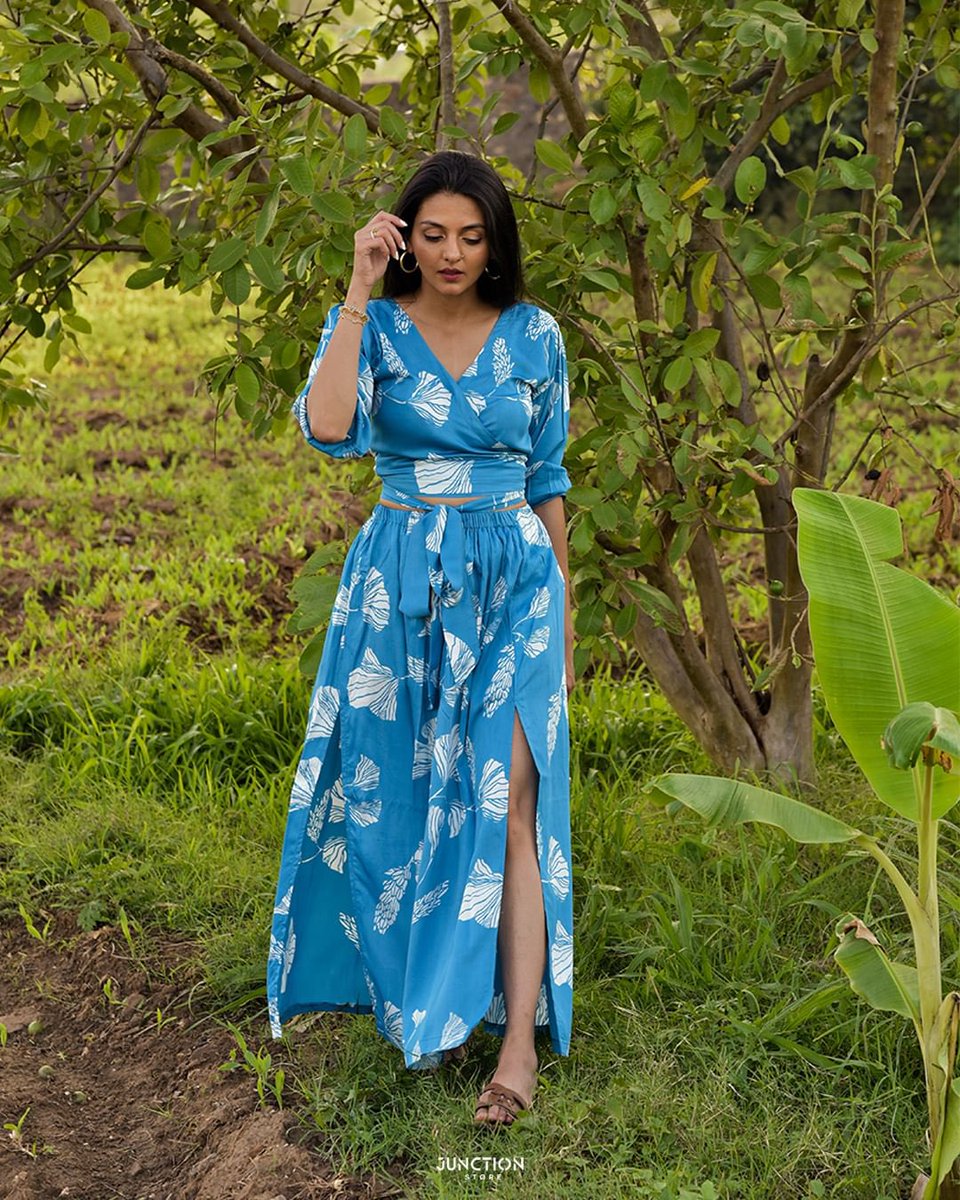 Each block tells a story and each print paints a picture.🪶
 
Get Flat 10% off on your first prepaid order.�To place the order visit our website junctionstore.in or DM us.

 #designer #luxurylifestyle #luxury #trendingfashion #shopping #shoponline #onlineshopping #printed