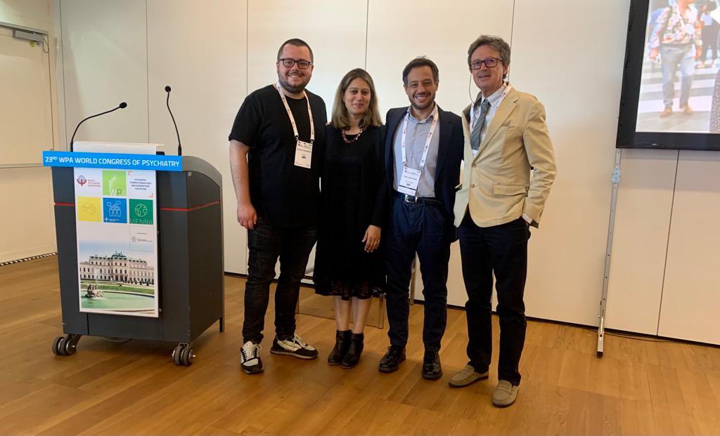 Great ‘Difficult cases session’ today on substance use presented by Poorvanshi Alag 🇺🇸 & Gniewko Wieckiewicz 🇵🇱 with Nestor Szerman 🇪🇸 and Diego Quattrone 🇮🇹 🇬🇧 as discussants and sharing their expertise #WCP23