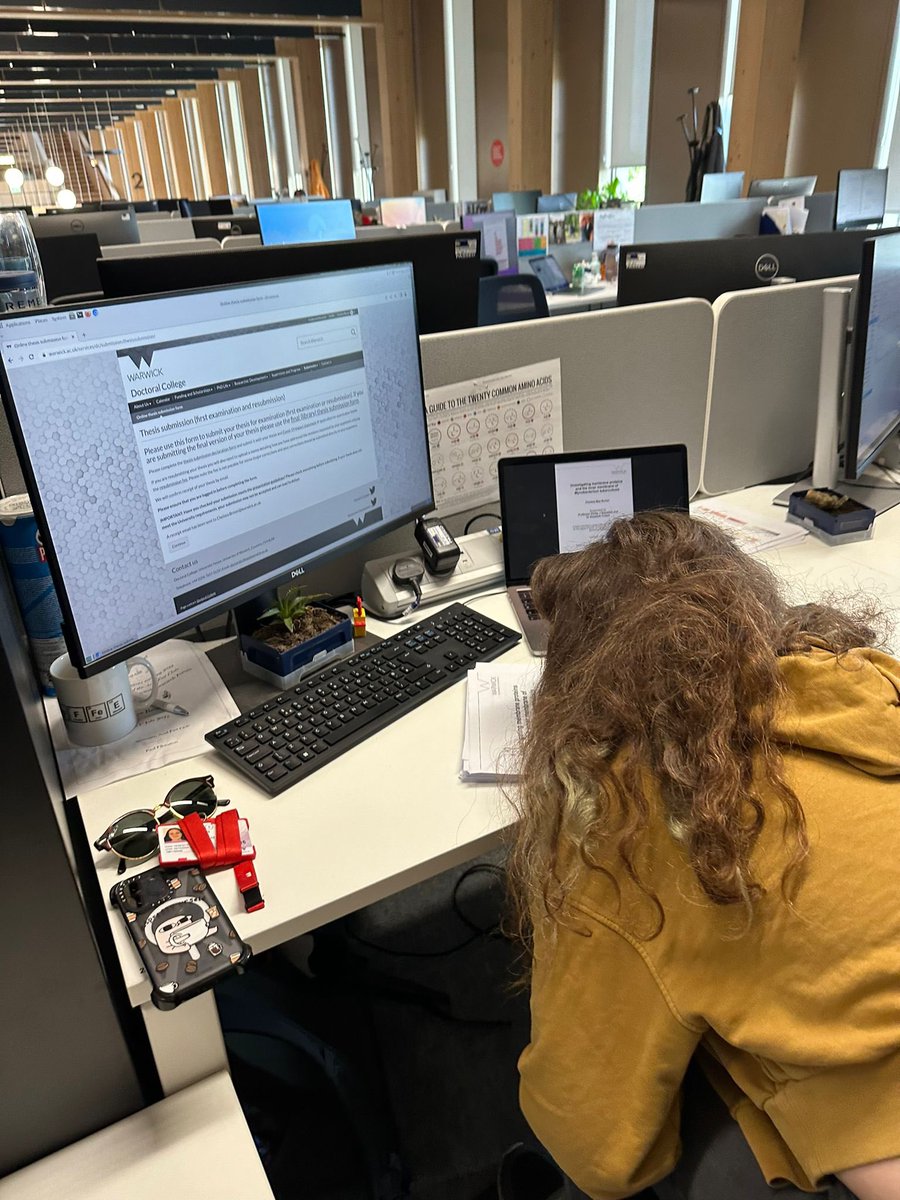 chelseabrowncg's tweet photo. Well I’ve done it! Handed my PhD thesis in! Super proud of it. Thanks to everyone who’s been part of the journey
If anyone’s wondering here’s the three stages of hand in 🎉😴🍻 https://t.co/gHPTeC4Uz7