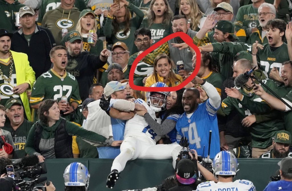 Ban her for life!!! <a href="/packers/">Green Bay Packers</a> <a href="/KyleMalzhan/">Kyle Malzhan</a> <a href="/PGPackersNews/">Packers News</a> <a href="/mattschneidman/">Matt Schneidman</a> <a href="/RobDemovsky/">Rob Demovsky</a>