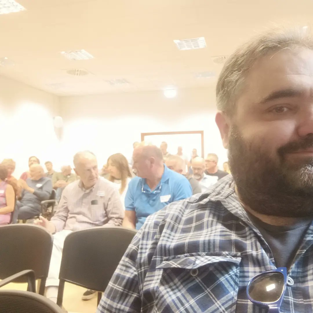 marcopoli76's tweet photo. Funivia Doganaccia-Corno alle Scale:percorso di confronto pubblico 2°incontro

Ad assistere a questo secondo appuntamento molto partecipato, su un progetto importante per la montagna.

#marcopoli https://t.co/8sUCsfIUGP
