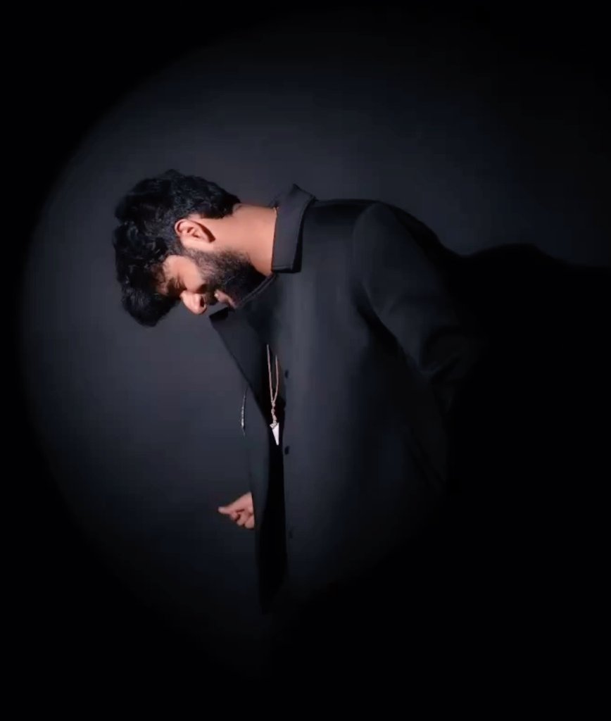 matrixdesign_'s tweet image. Dapper he is📈📈🕊️🔥💯 #abhiya
#abhiya