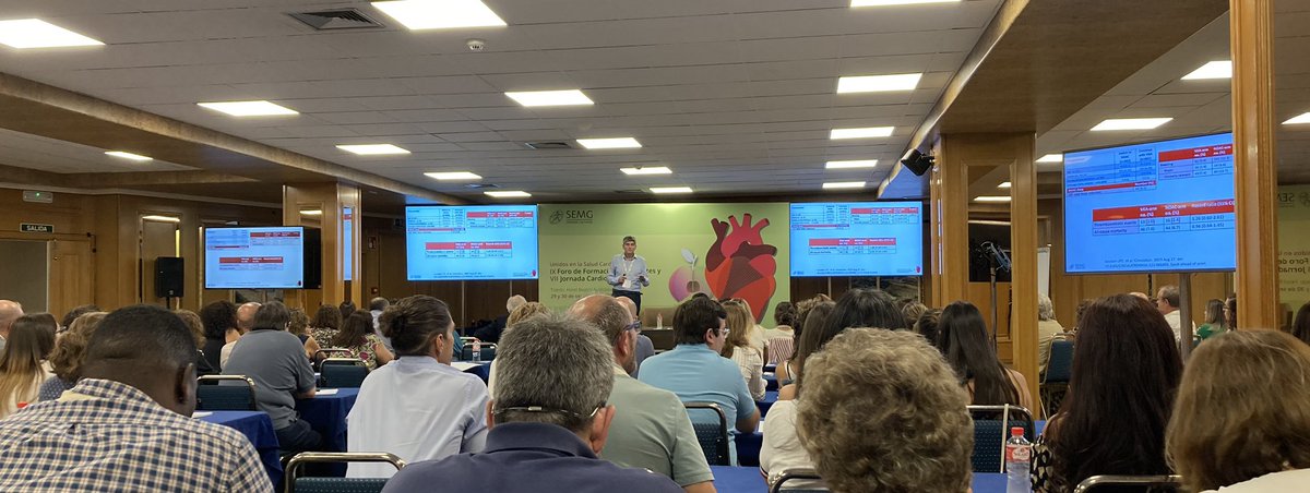 Agustin_Valde's tweet photo. La SEMG volcada con la diabetes y el riesgo cardiovascular en el día del Corazón en Toledo. https://t.co/4q50NmjhBx