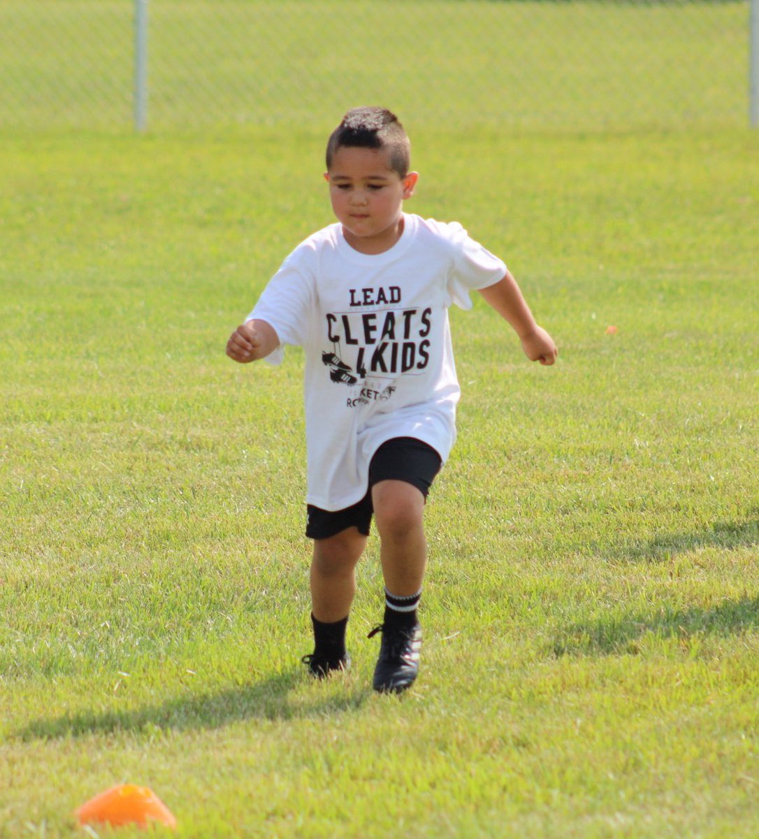 4 the Kids!

<a href="/LegacyMI_FBall/">Legacy Football Organization</a> <a href="/LegacyLouAdams/">Louis Adams</a> @RocketMortgage 

#LEAD #cleats4kids