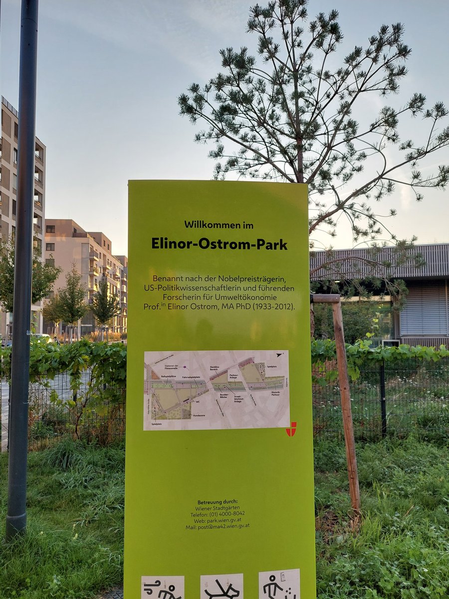 Приметил в новом районе Вены площадь и парк Ханны Арендт, а также парк Элинор Остром. Сквер им. Айн Рэнд в Петербурге: когда?