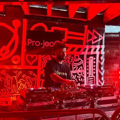 We’re pleased to say we’ve signed Pomodoro’s resident DJ <a href="/mitchell_rocco/">ROCCO</a> from Waggon &amp; Horses..

The lads wanted to spice up Sunday fundays instead of listening to Tunners shout in your ear or watching Chaz sip &amp; fail a dirty pint.. so we’ve brought in a DJ that can play footy ⚽️